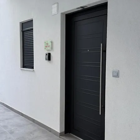 Daire The Candy House Ofrínion