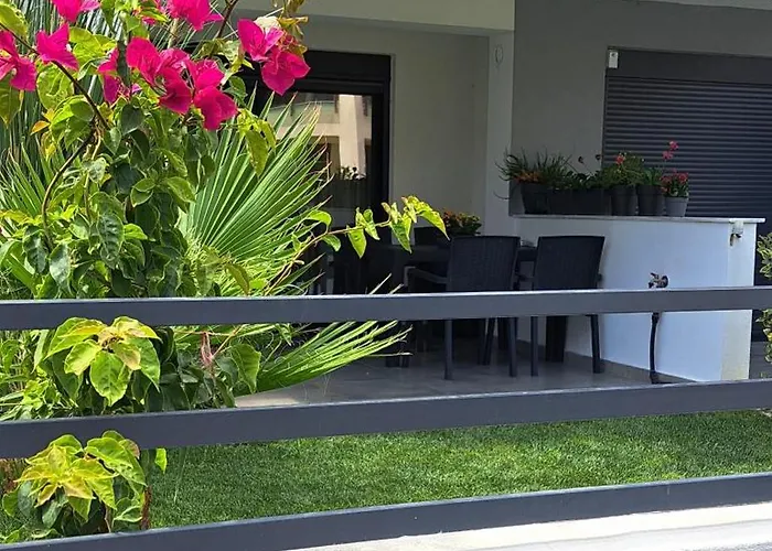 The Candy House 公寓