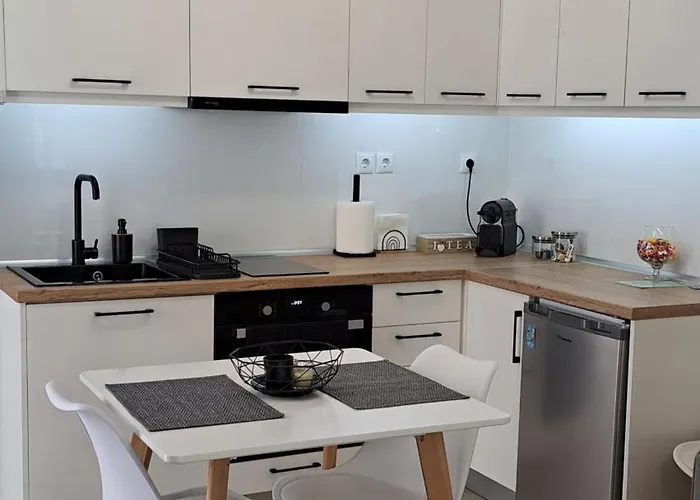 The Candy House * Ofrínion